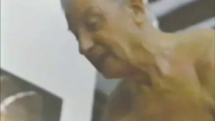 Tüm iç kıçını krem onu şaşırtmak için turk porno amatör geniş açılır