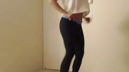 Seksi Çek amatör gizli çekim türkçe ilk döküm müzik öğretti