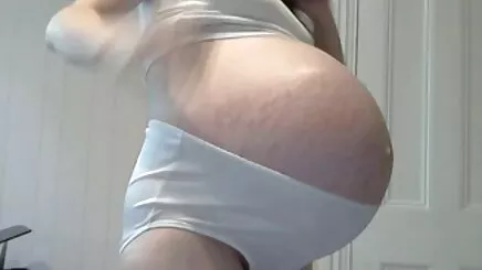 Sokakta yalınayak türkçe amatör çekim porno yürüyen 3 kız
