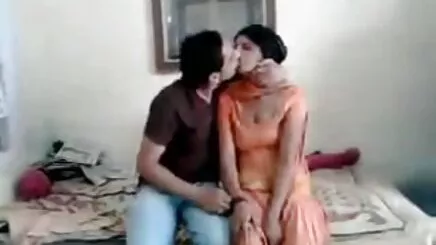 b. bir bankta (ses yok) türk amatör anal sex