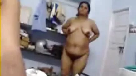kız kardeşi kardeşini yatakta amatör türkçe porno ereksiyon ile görmedi