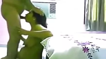 Sarışın hottie sandalyede becerdin amatör altyazılı porno