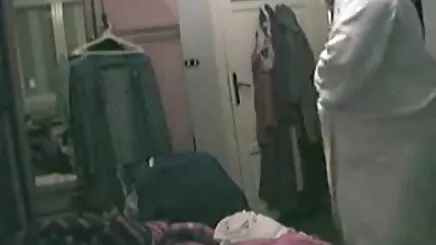 Bakın bu Dahlia türkçe konuşmalı amatör porno yürüyüş içinde çorap